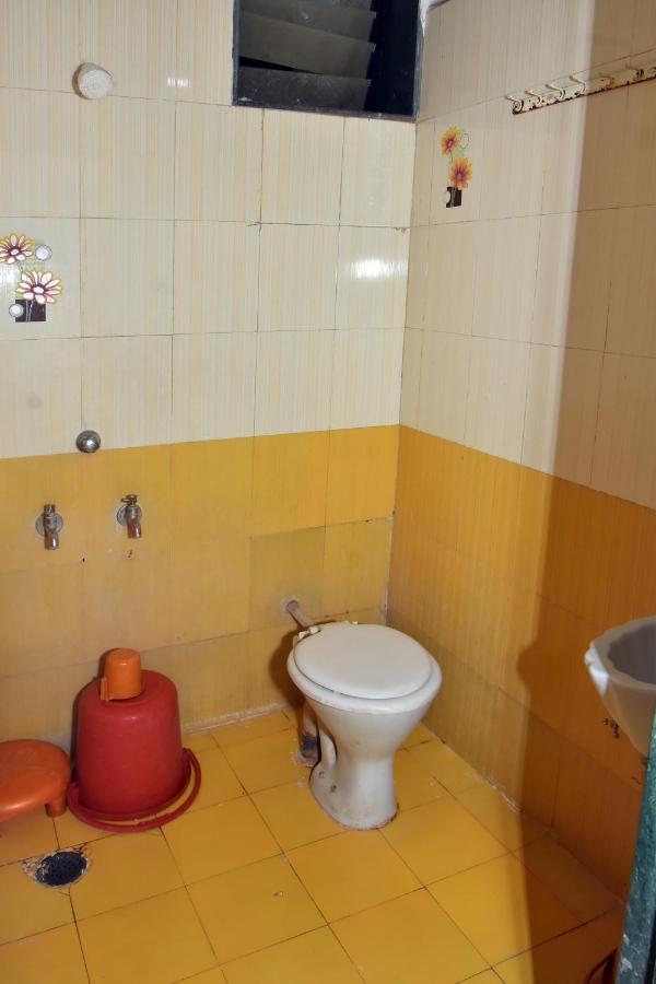 Hotel Temple Sai Shirdi Eksteriør bilde